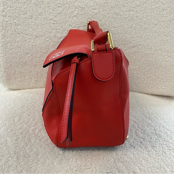 Loewe Medium Puzzle Bag 2way Leather Handbag Red - Picture 10 of 12